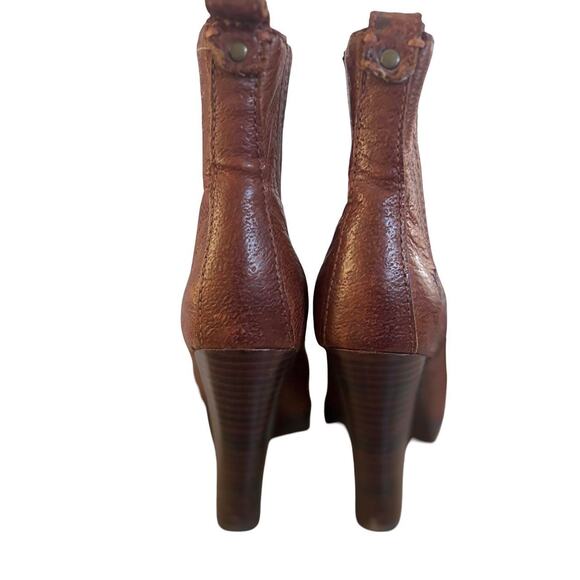 Y2K FRYE DONNA CHELSEA HEELED BOOTS SZ. 6 CHESTNUT BROWN - Picture 3 of 8